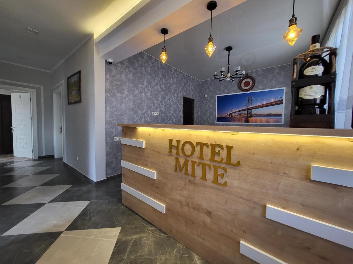 Mite Hotel Chakvi Extérieur photo